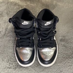 Preschool High OG Jordan 1s Silver Toe Size 12C
